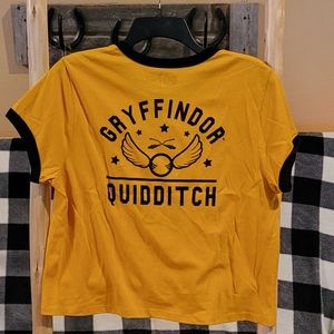 Women/juniors Brand New bioworld Harry Potter slightly cropped gold short sleeve